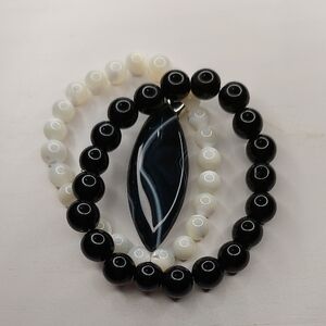 Black Vein Agate pendant and Black Tourmeline, mother of pearl bracelet Bundle 2